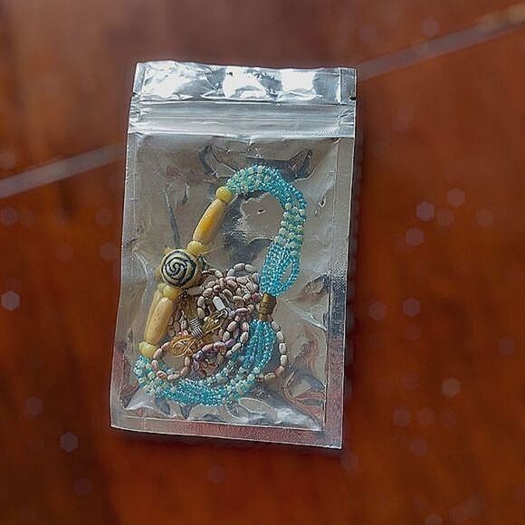 NWOT kid's aqua beaded bracelet & glasses chain - Picture 2 of 4